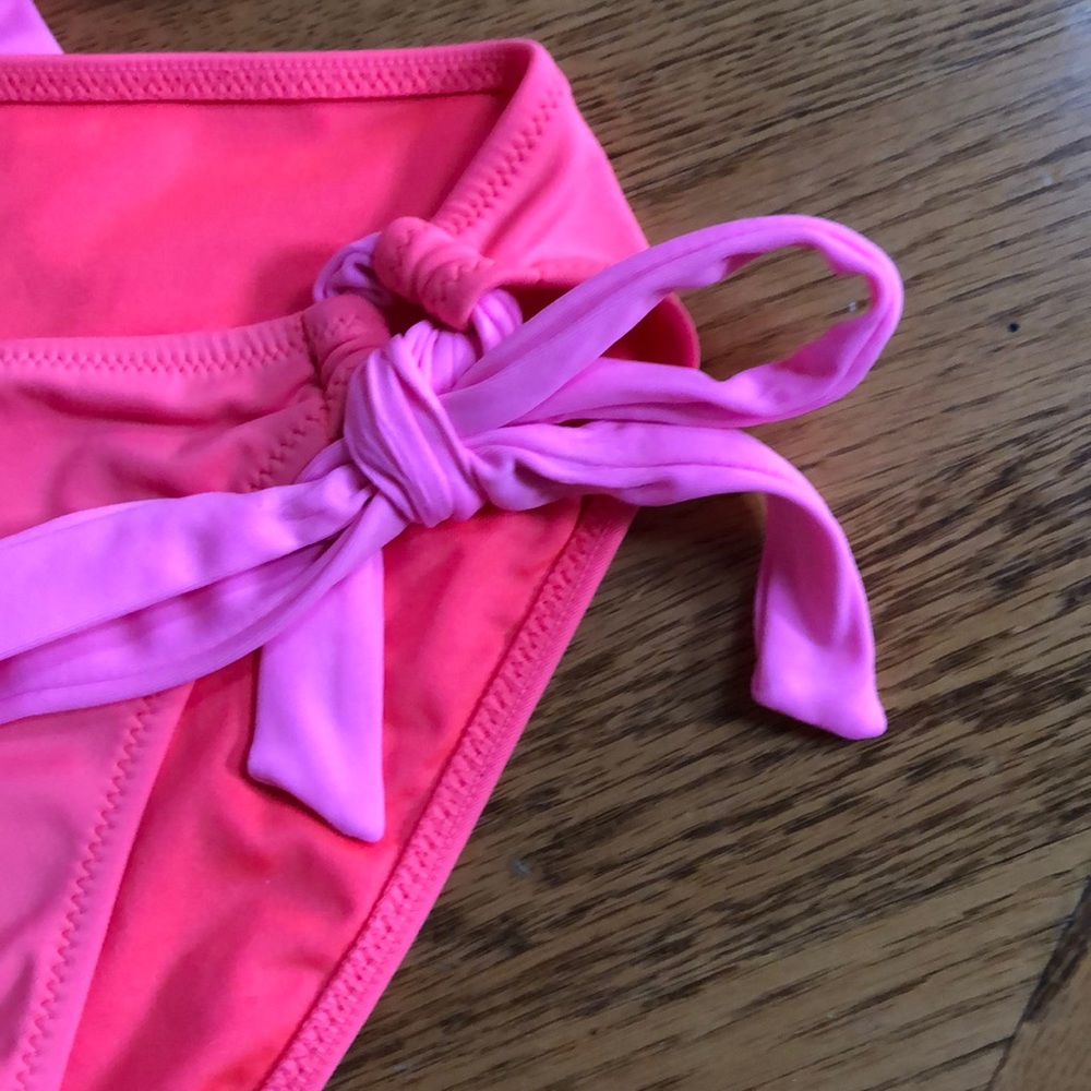 Bathing suit - Picture 6 of 8